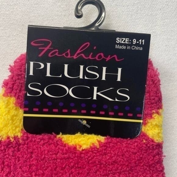 Fuzzy Socks Bundle of 4 Pairs Cat and Multicolored New - Picture 5 of 9